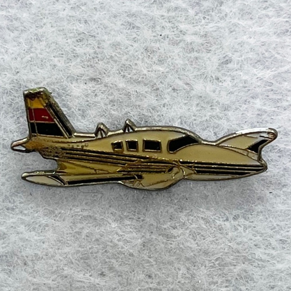 🔮 5/$25 Vintage Plane Pin